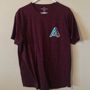 american eagle tee shirt w “flex”